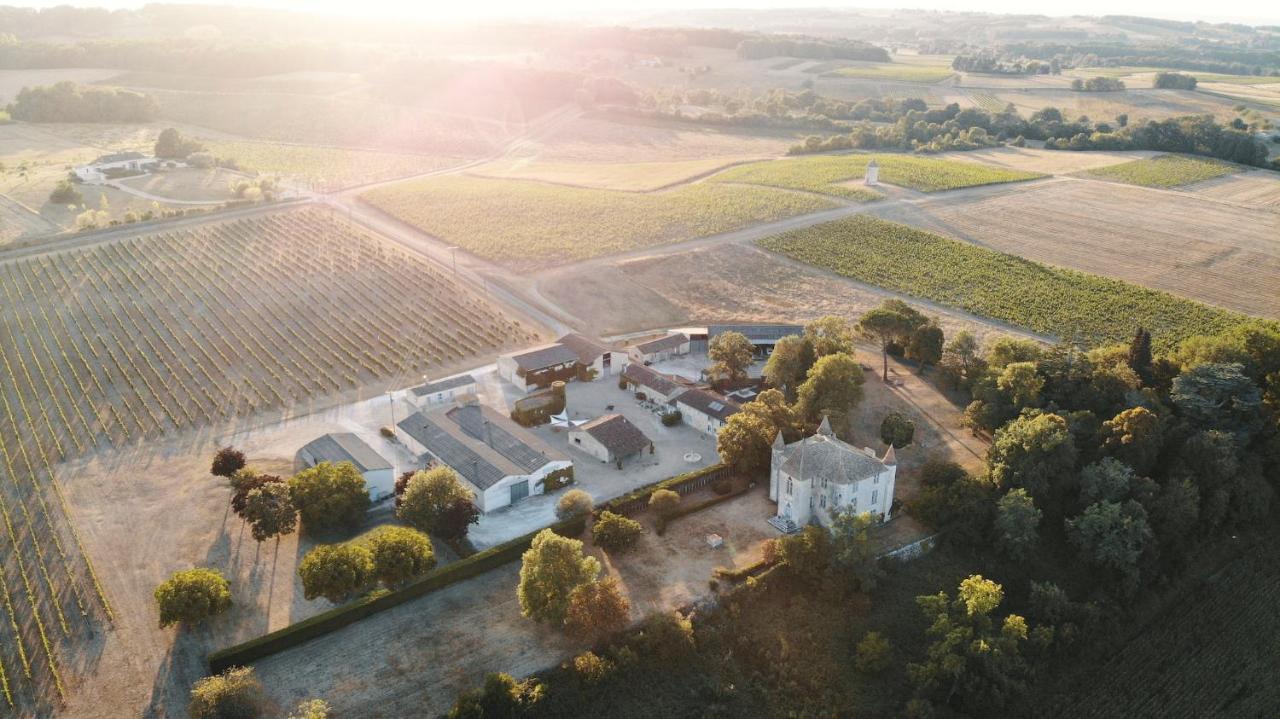 Gites Du Chateau De Panisseau Thénac Eksteriør billede