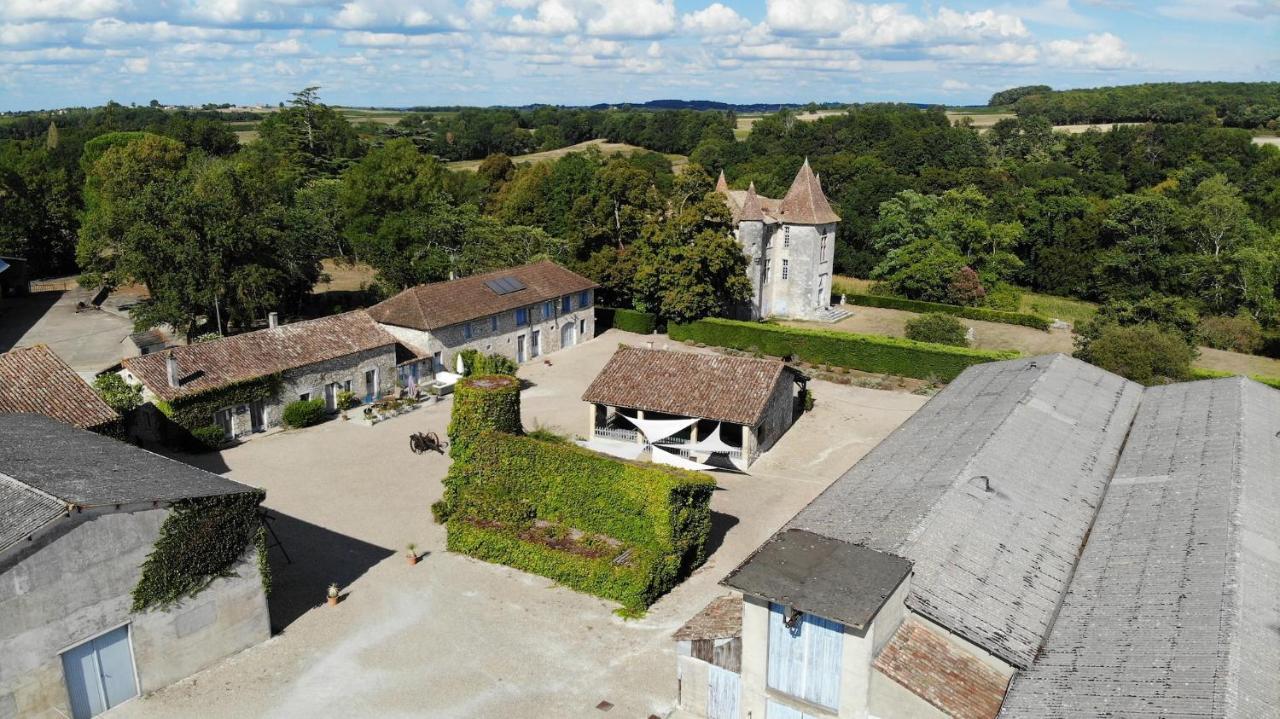Gites Du Chateau De Panisseau Thénac Eksteriør billede