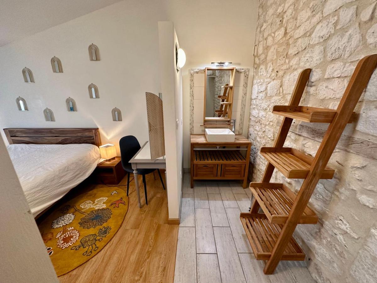 Gites Du Chateau De Panisseau Thénac Eksteriør billede